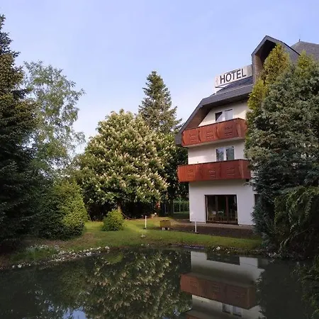 Szálloda Zenner's Newel