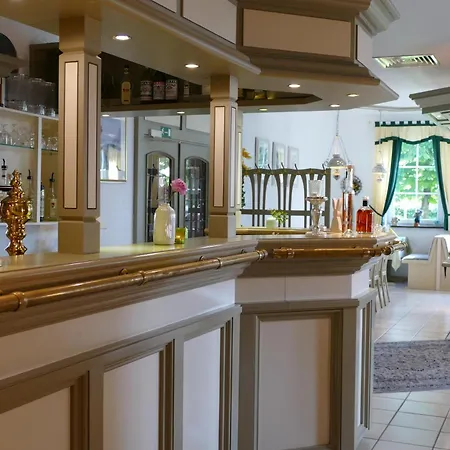 Zenner's Landhotel Hotel *