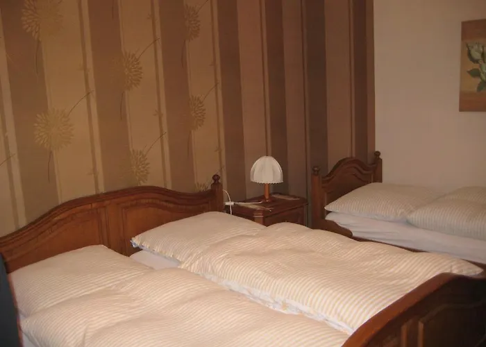 מלון Zenners Newel